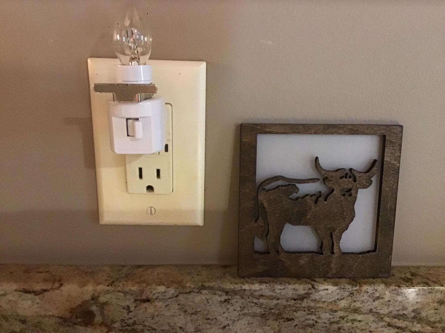 Swivel Night Light with Interchangeable Shade - Highland Cow Design